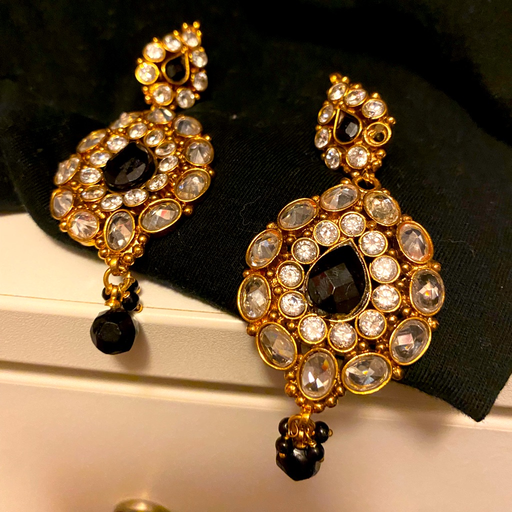 Beautiful Black Earrings Formal With Stones